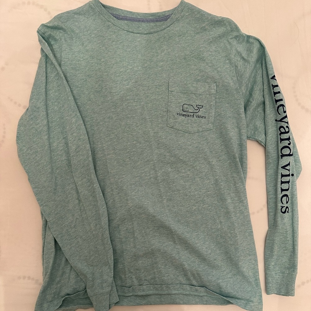 Men’s M vineyard vines long sleeve